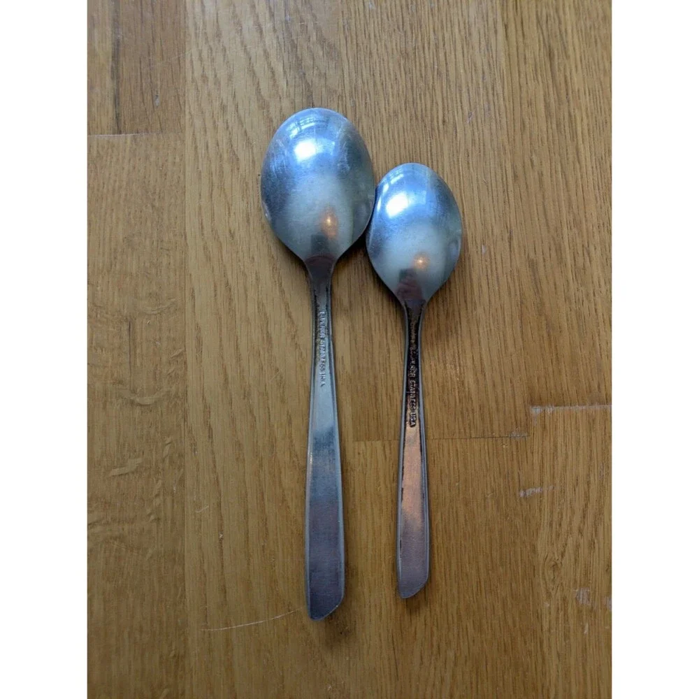 Vintage Superior Stainless International Siver Night Sky Atomic Spoon Set